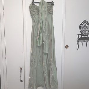 Vintage 90s Bridesmaids Dress in seafoam green.